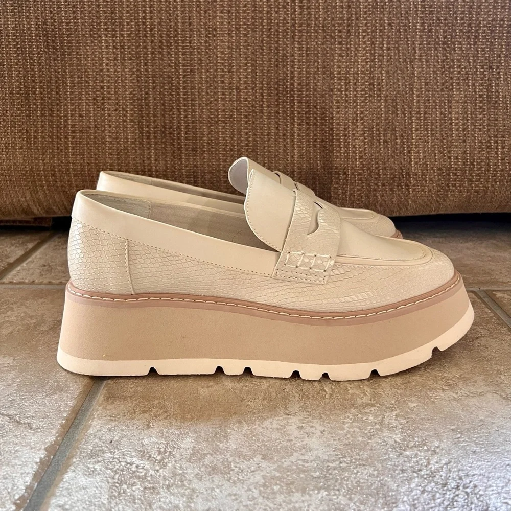 Dolce Vita Tieko Platform Loafer 9 - Picture 1 of 6